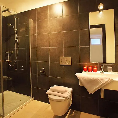 Il Piazzo Sleeps 6 Pool Villa