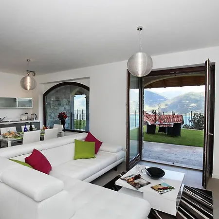 Il Piazzo Sleeps 6 Pool